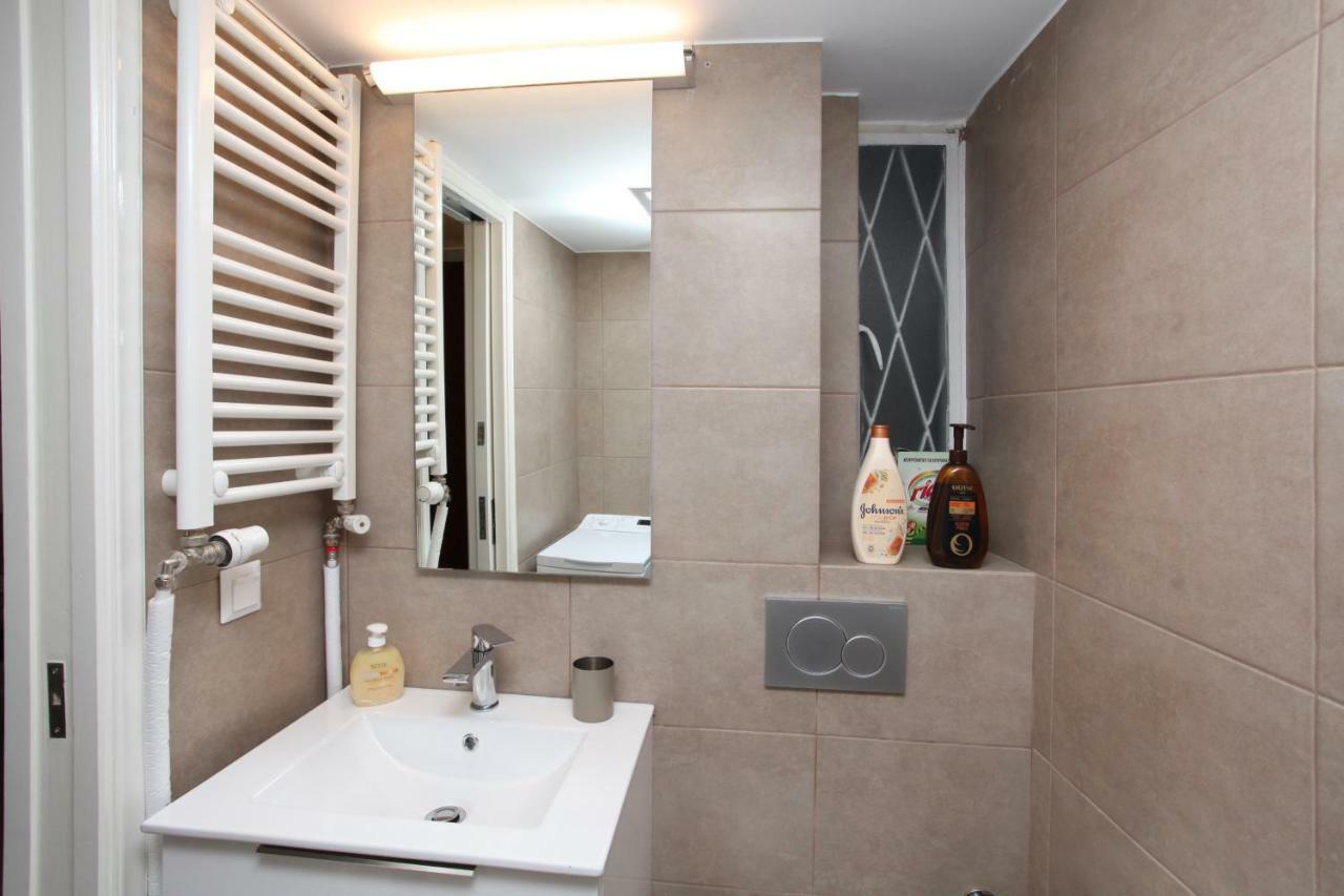 Stylish Studio Below The Acropolis 아테네 외부 사진